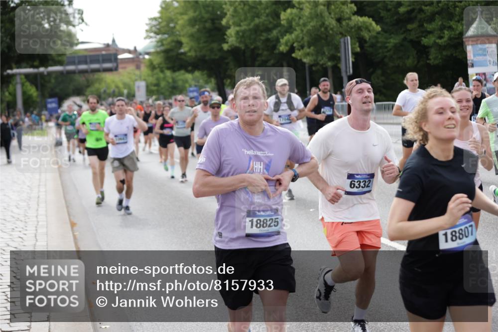 29.06.2025 - hella hamburg halbmarathon Jannik Wohlers http://msf.ph/oto/8157933 29.06.2025 10:18:02 Lombardsbrücke 1234, 1820, 2087, 2335, 2703, 3202, 3321, 3482, 4123, 4383, 4710, 4738, 5909, 6332, 6533, 7160, 7454, 8341, 9222, 9586, 9658, 9748, 9834, 10172, 10659, 10687, 12541, 12548, 12552, 12703, 12847, 13193, 13341, 13370, 13933, 14023, 14332, 14770, 15393, 15436, 16209, 16451, 16828, 16833, 17048, 17283, 17876, 18145, 18677, 18697, 18807, 18825 meine-sportfotos.de