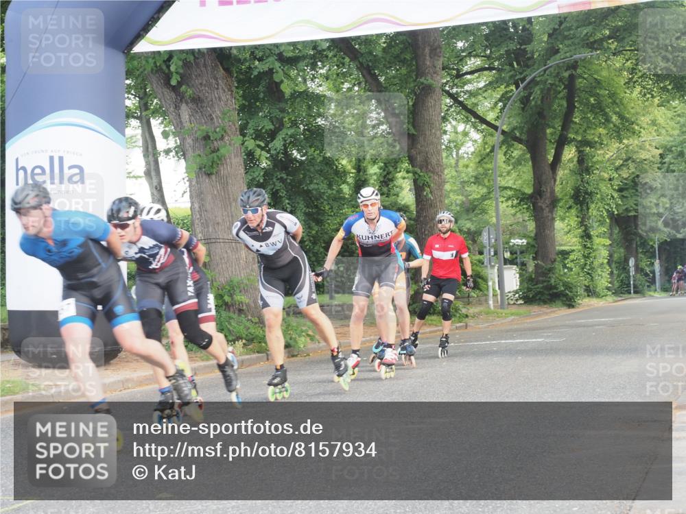 29.06.2025 - hella hamburg halbmarathon KatJ http://msf.ph/oto/8157934 29.06.2025 09:04:15 Zwischen KM18-KM19  meine-sportfotos.de