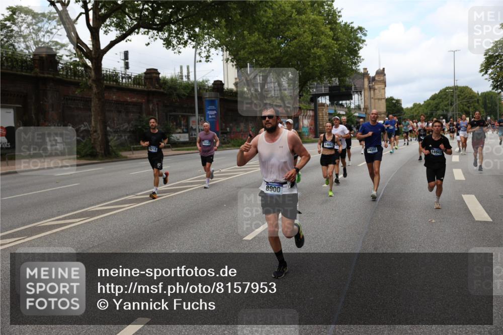 29.06.2025 - hella hamburg halbmarathon Yannick Fuchs http://msf.ph/oto/8157953 29.06.2025 10:38:32 20KM 1220, 1391, 1415, 1558, 1902, 2365, 2402, 2816, 3004, 3021, 3907, 4310, 4425, 4981, 4999, 5231, 5275, 5476, 5624, 6490, 6705, 6903, 6991, 7005, 7191, 7322, 8063, 8145, 8218, 8722, 8900, 9081, 9159, 9374, 9444, 9633, 10193, 10596, 10669, 10930, 11346, 11469, 12554, 12966, 13421, 13996, 14667, 14798, 14861, 15185, 15225, 15233, 15280, 15512, 15862, 16062, 16224, 16301, 16316, 16547, 16549, 16893, 17251, 17376, 17729, 17748, 17912, 18942 meine-sportfotos.de