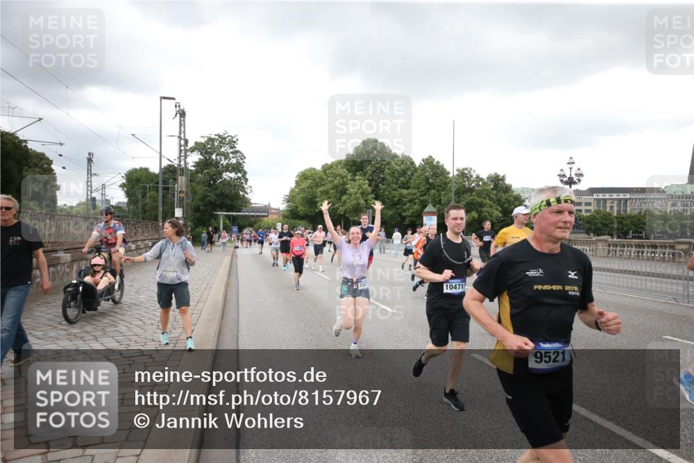 29.06.2025 - hella hamburg halbmarathon Jannik Wohlers http://msf.ph/oto/8157967 29.06.2025 10:54:24 Lombardsbrücke 1198, 2084, 2566, 2586, 2632, 3002, 4191, 4192, 5392, 5500, 5727, 5882, 6839, 6982, 8012, 8186, 9521, 9596, 10331, 10471, 11033, 11226, 11287, 11567, 11569, 12240, 12268, 12270, 13272, 13283, 13826, 13944, 13945, 14409, 14752, 15029, 15271, 15553, 15687, 16019, 16443, 16637, 18168, 18372, 19111 meine-sportfotos.de