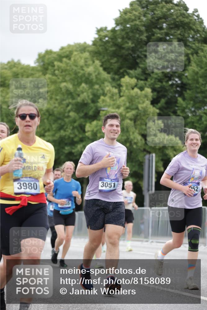 29.06.2025 - hella hamburg halbmarathon Jannik Wohlers http://msf.ph/oto/8158089 29.06.2025 11:01:36 Lombardsbrücke 1652, 1660, 2336, 2962, 3051, 3052, 3402, 3403, 3501, 3799, 3905, 3980, 4629, 4639, 4910, 4916, 5051, 5065, 5325, 6212, 6276, 6513, 6756, 6823, 7264, 7440, 7621, 7885, 7974, 8064, 8464, 9336, 9580, 11174, 11206, 11860, 11944, 12264, 13027, 13028, 13041, 13452, 13557, 13785, 13964, 14491, 14848, 14913, 15073, 15903, 16844, 17431, 17518, 17519, 18345, 18411, 18649 meine-sportfotos.de