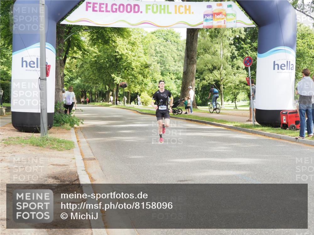 29.06.2025 - hella hamburg halbmarathon MichiJ http://msf.ph/oto/8158096 29.06.2025 10:08:35 Zwischen KM18-KM19 18694 meine-sportfotos.de