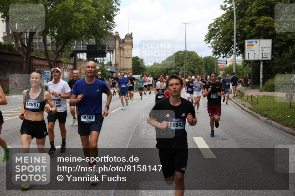29.06.2025 - hella hamburg halbmarathon Yannick Fuchs http://msf.ph/oto/8158147 29.06.2025 10:38:33 20KM 1220, 1391, 1415, 1558, 1902, 2365, 2402, 2816, 3004, 3021, 3907, 4310, 4425, 4981, 4991, 4999, 5231, 5275, 5476, 5624, 5884, 6490, 6705, 6903, 6991, 7005, 7191, 7322, 8063, 8145, 8218, 8722, 8900, 9081, 9159, 9374, 9444, 9633, 10193, 10596, 10669, 10930, 11346, 11469, 12554, 12966, 13421, 13996, 14667, 14798, 14861, 15185, 15225, 15233, 15280, 15512, 15862, 16062, 16224, 16301, 16316, 16506, 16547, 16549, 16893, 17251, 17376, 17729, 17748, 17912, 18942 meine-sportfotos.de