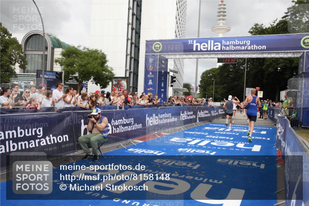 29.06.2025 - hella hamburg halbmarathon Michael Strokosch http://msf.ph/oto/8158148 29.06.2025 10:23:34 Ziel 35, 52, 9385, 16169, 17771 meine-sportfotos.de
