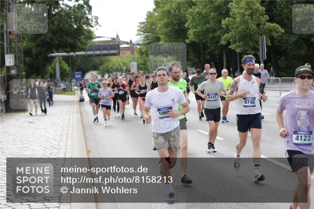 29.06.2025 - hella hamburg halbmarathon Jannik Wohlers http://msf.ph/oto/8158213 29.06.2025 10:18:04 Lombardsbrücke 1234, 1820, 2335, 2703, 3202, 3482, 3529, 4123, 4383, 4710, 4738, 5909, 6332, 6533, 7160, 7454, 8341, 9222, 9505, 9586, 9658, 9748, 9834, 10172, 10659, 10687, 12541, 12548, 12552, 12703, 12847, 13193, 13341, 13370, 13933, 14023, 14332, 14770, 15208, 15393, 15436, 15749, 16209, 16451, 16828, 16833, 17048, 17283, 17876, 18145, 18677, 18697, 18807, 18825 meine-sportfotos.de