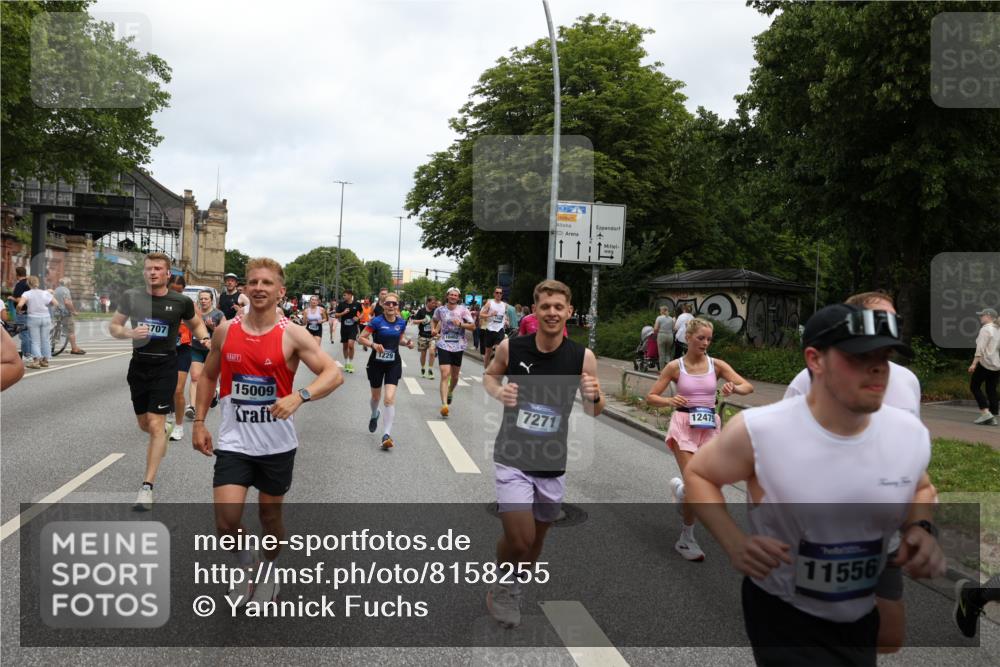 29.06.2025 - hella hamburg halbmarathon Yannick Fuchs http://msf.ph/oto/8158255 29.06.2025 10:58:54 20KM 1062, 1186, 1229, 1842, 2136, 2698, 3572, 3663, 3746, 4945, 5354, 5365, 6907, 6908, 7081, 7271, 7717, 8405, 9986, 10067, 10402, 10824, 10962, 11556, 12177, 12211, 12212, 12475, 12781, 12843, 13210, 13793, 14022, 14465, 15009, 16344, 16367, 16605, 16770, 16911, 17140, 17763, 17895, 18196, 18520, 18575, 18577, 18707, 18768 meine-sportfotos.de
