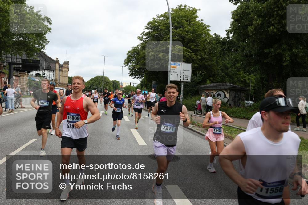 29.06.2025 - hella hamburg halbmarathon Yannick Fuchs http://msf.ph/oto/8158261 29.06.2025 10:58:54 20KM 1062, 1186, 1229, 1842, 2136, 2698, 3572, 3663, 3746, 4945, 5354, 5365, 6907, 6908, 7081, 7271, 7717, 8405, 9986, 10067, 10402, 10824, 10962, 11556, 12177, 12211, 12212, 12475, 12781, 12843, 13210, 13793, 14022, 14465, 15009, 16344, 16367, 16605, 16770, 16911, 17140, 17763, 17895, 18196, 18520, 18575, 18577, 18707, 18768 meine-sportfotos.de