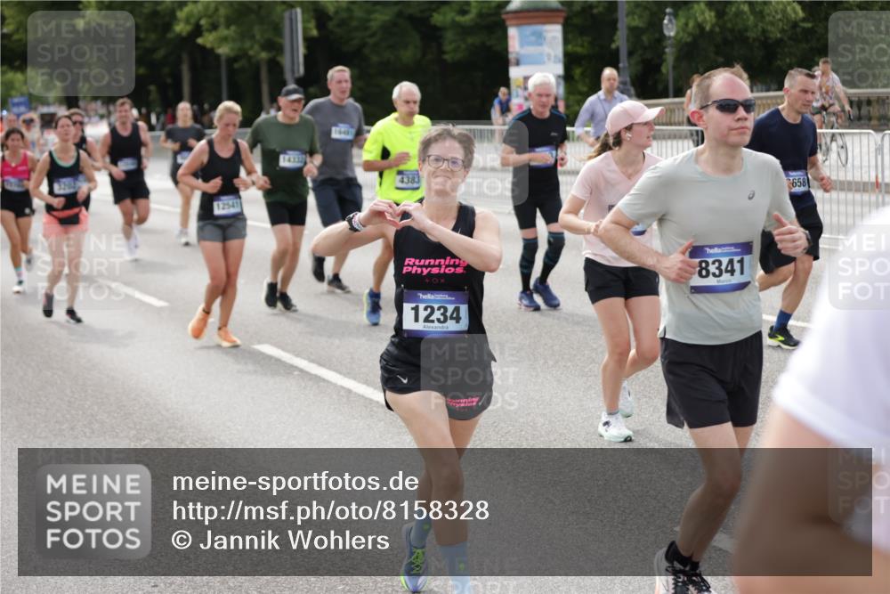 29.06.2025 - hella hamburg halbmarathon Jannik Wohlers http://msf.ph/oto/8158328 29.06.2025 10:18:07 Lombardsbrücke 1234, 1820, 2335, 2703, 3202, 3529, 4123, 4383, 4802, 5909, 5910, 6332, 6533, 7160, 7454, 8341, 8665, 9222, 9276, 9505, 9586, 9658, 9748, 9834, 10172, 10502, 10659, 10687, 10856, 11020, 12541, 12548, 12552, 12703, 12847, 13193, 13341, 13370, 13933, 14023, 14332, 14627, 14760, 14770, 14967, 15138, 15208, 15393, 15436, 15749, 16209, 16451, 16828, 16833, 17048, 17283, 17876, 18697, 18807, 18825 meine-sportfotos.de