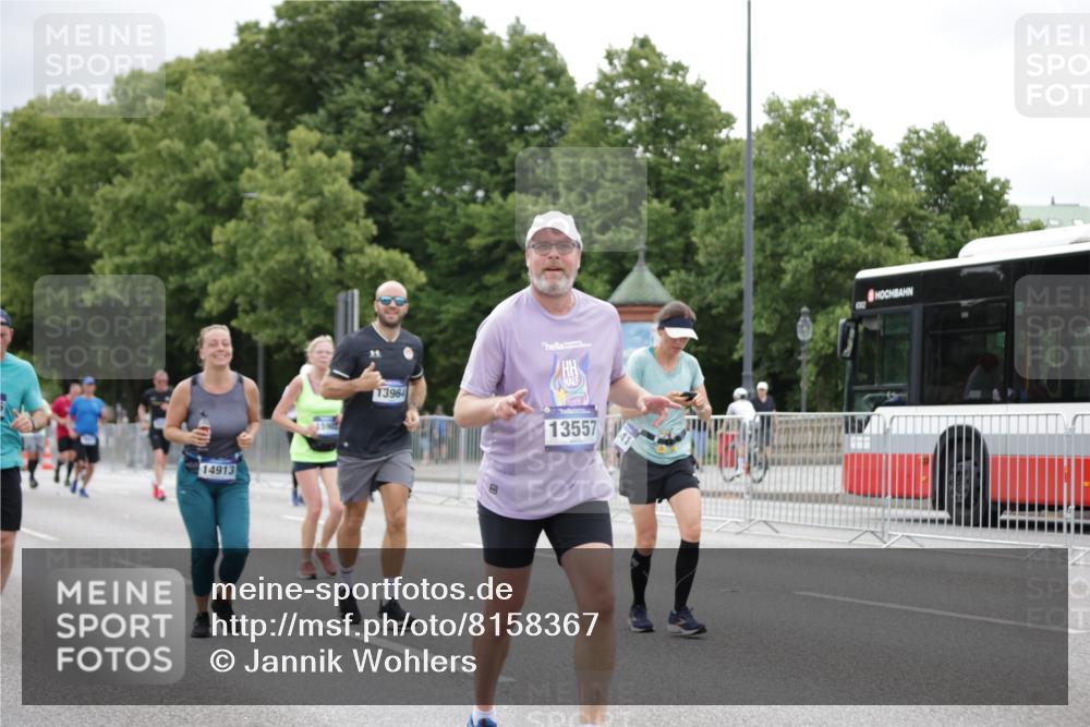 29.06.2025 - hella hamburg halbmarathon Jannik Wohlers http://msf.ph/oto/8158367 29.06.2025 11:01:45 Lombardsbrücke 2292, 2336, 2598, 2962, 3051, 3052, 3402, 3403, 3905, 4629, 4727, 4743, 4916, 5051, 5065, 5207, 5325, 6212, 6491, 6513, 6766, 6767, 7621, 8064, 8204, 8464, 9580, 9854, 9993, 11206, 12264, 13041, 13557, 13964, 14394, 14491, 14848, 14913, 15055, 15073, 15903, 17867, 18667 meine-sportfotos.de