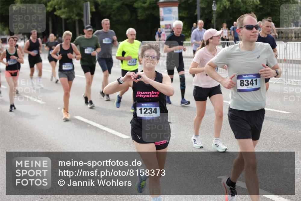 29.06.2025 - hella hamburg halbmarathon Jannik Wohlers http://msf.ph/oto/8158373 29.06.2025 10:18:07 Lombardsbrücke 1234, 1820, 2335, 2703, 3202, 3529, 4123, 4383, 4802, 5909, 5910, 6332, 6533, 7160, 7454, 8341, 8665, 9222, 9276, 9505, 9586, 9658, 9748, 9834, 10172, 10502, 10659, 10687, 10856, 11020, 12541, 12548, 12552, 12703, 12847, 13193, 13341, 13370, 13933, 14023, 14332, 14627, 14760, 14770, 14967, 15138, 15208, 15393, 15436, 15749, 16209, 16451, 16828, 16833, 17048, 17283, 17876, 18697, 18807, 18825 meine-sportfotos.de