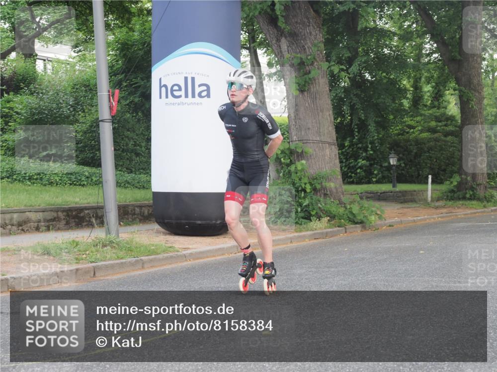 29.06.2025 - hella hamburg halbmarathon KatJ http://msf.ph/oto/8158384 29.06.2025 09:04:36 Zwischen KM18-KM19  meine-sportfotos.de