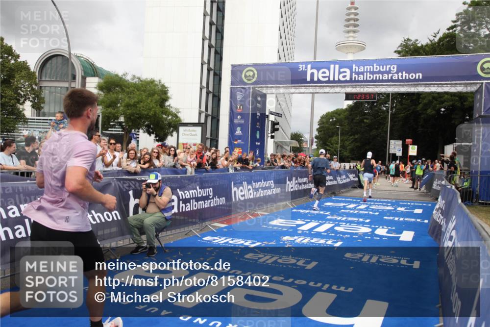 29.06.2025 - hella hamburg halbmarathon Michael Strokosch http://msf.ph/oto/8158402 29.06.2025 10:24:00 Ziel 7963, 11194, 12360, 13440 meine-sportfotos.de