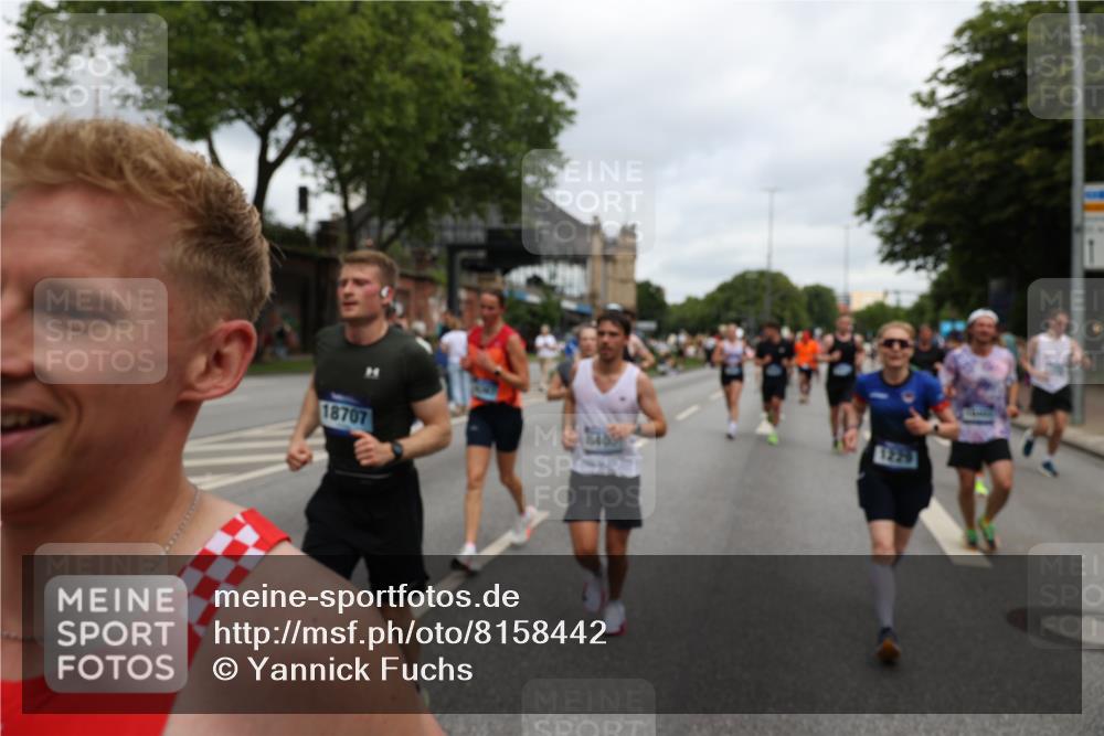 29.06.2025 - hella hamburg halbmarathon Yannick Fuchs http://msf.ph/oto/8158442 29.06.2025 10:58:55 20KM 1062, 1186, 1229, 1842, 2136, 2698, 3572, 3663, 3746, 4945, 5354, 5365, 6907, 6908, 7081, 7271, 7717, 8405, 9986, 10067, 10402, 10824, 10962, 11556, 12177, 12211, 12212, 12475, 12781, 12843, 13210, 13793, 14022, 14465, 15009, 16344, 16367, 16605, 16770, 16911, 17140, 17763, 17895, 18196, 18520, 18575, 18577, 18707, 18768 meine-sportfotos.de