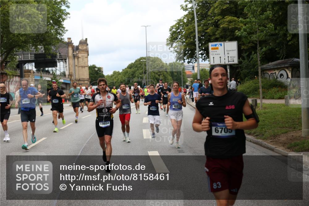 29.06.2025 - hella hamburg halbmarathon Yannick Fuchs http://msf.ph/oto/8158461 29.06.2025 10:38:35 20KM 1220, 1391, 1415, 1558, 1902, 2365, 2402, 2816, 3004, 3021, 3907, 4310, 4425, 4981, 4991, 4999, 5231, 5275, 5476, 5624, 5884, 6490, 6705, 6903, 6991, 7005, 7191, 7322, 8063, 8145, 8722, 9081, 9159, 9374, 9444, 9633, 10193, 10596, 10669, 10930, 11346, 11469, 12159, 12554, 12711, 12966, 13123, 13421, 13996, 14667, 14798, 14816, 14861, 15185, 15225, 15233, 15280, 15512, 15862, 16062, 16224, 16301, 16316, 16506, 16547, 16549, 16893, 17251, 17376, 17729, 17748, 17912 meine-sportfotos.de