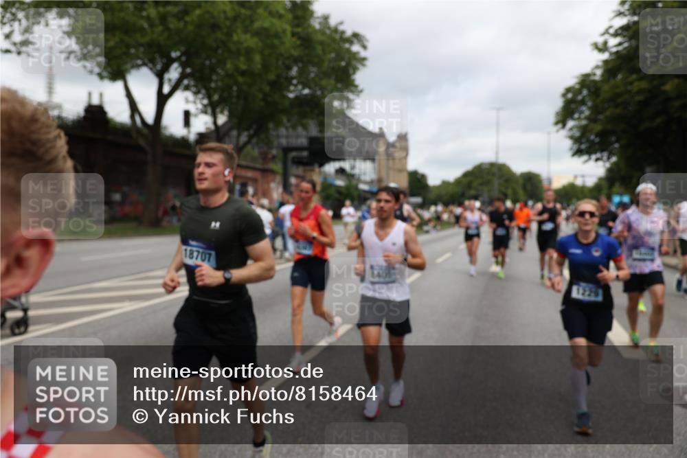 29.06.2025 - hella hamburg halbmarathon Yannick Fuchs http://msf.ph/oto/8158464 29.06.2025 10:58:55 20KM 1062, 1186, 1229, 1842, 2136, 2698, 3572, 3663, 3746, 4945, 5354, 5365, 6907, 6908, 7081, 7271, 7717, 8405, 9986, 10067, 10402, 10824, 10962, 11556, 12177, 12211, 12212, 12475, 12781, 12843, 13210, 13793, 14022, 14465, 15009, 16344, 16367, 16605, 16770, 16911, 17140, 17763, 17895, 18196, 18520, 18575, 18577, 18707, 18768 meine-sportfotos.de