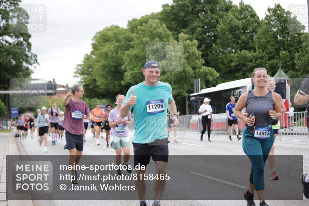 29.06.2025 - hella hamburg halbmarathon Jannik Wohlers http://msf.ph/oto/8158465 29.06.2025 11:01:47 Lombardsbrücke 2292, 2336, 2598, 2747, 2749, 2824, 2962, 3402, 3403, 3905, 4629, 4727, 4743, 4916, 5051, 5065, 5207, 5325, 6212, 6491, 6513, 6766, 6767, 7521, 7621, 8064, 8204, 8464, 8697, 9580, 9854, 9993, 10889, 11206, 11220, 12264, 13041, 13557, 13888, 13964, 14394, 14491, 14848, 14913, 15055, 15073, 15903, 17867, 18667 meine-sportfotos.de