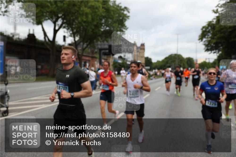 29.06.2025 - hella hamburg halbmarathon Yannick Fuchs http://msf.ph/oto/8158480 29.06.2025 10:58:55 20KM 1062, 1186, 1229, 1842, 2136, 2698, 3572, 3663, 3746, 4945, 5354, 5365, 6907, 6908, 7081, 7271, 7717, 8405, 9986, 10067, 10402, 10824, 10962, 11556, 12177, 12211, 12212, 12475, 12781, 12843, 13210, 13793, 14022, 14465, 15009, 16344, 16367, 16605, 16770, 16911, 17140, 17763, 17895, 18196, 18520, 18575, 18577, 18707, 18768 meine-sportfotos.de