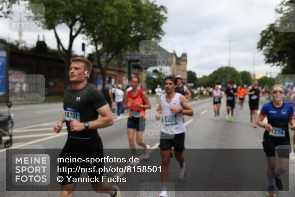 29.06.2025 - hella hamburg halbmarathon Yannick Fuchs http://msf.ph/oto/8158501 29.06.2025 10:58:55 20KM 1062, 1186, 1229, 1842, 2136, 2698, 3572, 3663, 3746, 4945, 5354, 5365, 6907, 6908, 7081, 7271, 7717, 8405, 9986, 10067, 10402, 10824, 10962, 11556, 12177, 12211, 12212, 12475, 12781, 12843, 13210, 13793, 14022, 14465, 15009, 16344, 16367, 16605, 16770, 16911, 17140, 17763, 17895, 18196, 18520, 18575, 18577, 18707, 18768 meine-sportfotos.de