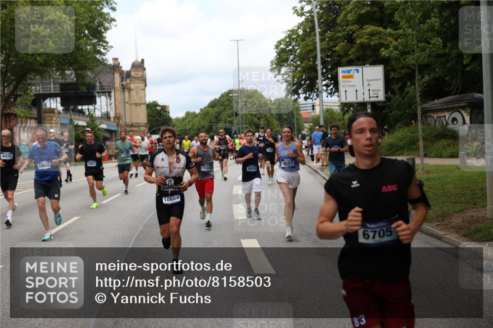29.06.2025 - hella hamburg halbmarathon Yannick Fuchs http://msf.ph/oto/8158503 29.06.2025 10:38:35 20KM 1220, 1391, 1415, 1558, 1902, 2365, 2402, 2816, 3004, 3021, 3907, 4310, 4425, 4981, 4991, 4999, 5231, 5275, 5476, 5624, 5884, 6490, 6705, 6903, 6991, 7005, 7191, 7322, 8063, 8145, 8722, 9081, 9159, 9374, 9444, 9633, 10193, 10596, 10669, 10930, 11346, 11469, 12159, 12554, 12711, 12966, 13123, 13421, 13996, 14667, 14798, 14816, 14861, 15185, 15225, 15233, 15280, 15512, 15862, 16062, 16224, 16301, 16316, 16506, 16547, 16549, 16893, 17251, 17376, 17729, 17748, 17912 meine-sportfotos.de