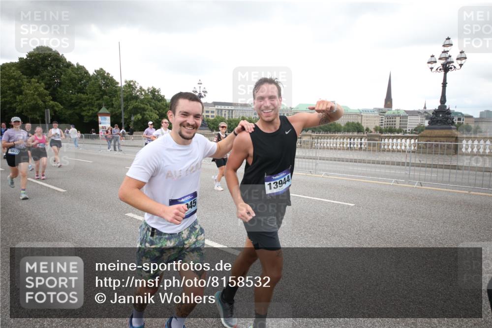 29.06.2025 - hella hamburg halbmarathon Jannik Wohlers http://msf.ph/oto/8158532 29.06.2025 10:54:31 Lombardsbrücke 1198, 2566, 2632, 3002, 4191, 4192, 5392, 5500, 5727, 5882, 6839, 6982, 7238, 8012, 8186, 9521, 9596, 10109, 10331, 10686, 11226, 11287, 11788, 11908, 12240, 12268, 12270, 13283, 13548, 13944, 13945, 13979, 13980, 14752, 15271, 15553, 16432, 16433, 16443, 16637, 16664, 16665, 18168, 18372 meine-sportfotos.de
