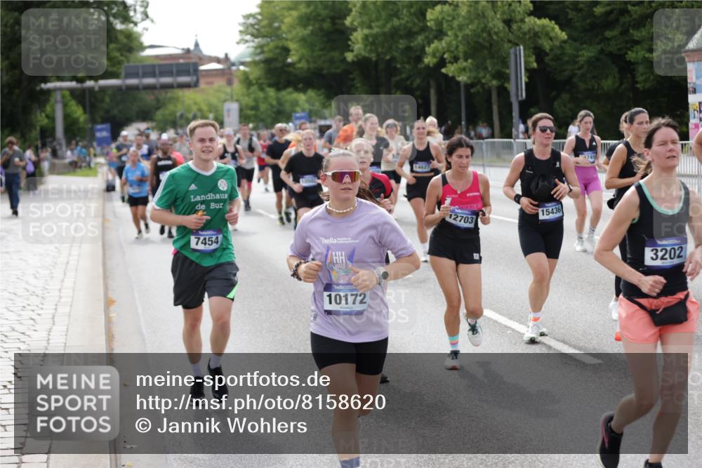 29.06.2025 - hella hamburg halbmarathon Jannik Wohlers http://msf.ph/oto/8158620 29.06.2025 10:18:10 Lombardsbrücke 1234, 1820, 2703, 3202, 3529, 4123, 4383, 4802, 5049, 5909, 5910, 6332, 6533, 7160, 7214, 7454, 8341, 8665, 9222, 9276, 9505, 9586, 9658, 9748, 10172, 10502, 10659, 10687, 10856, 11020, 12541, 12548, 12552, 12703, 12847, 13193, 13341, 13370, 13933, 14023, 14247, 14332, 14627, 14760, 14770, 14967, 15138, 15208, 15393, 15436, 15749, 16209, 16451, 16828, 16833, 17048, 17283, 17567, 18246, 18336, 18456, 18697, 18807, 18825 meine-sportfotos.de