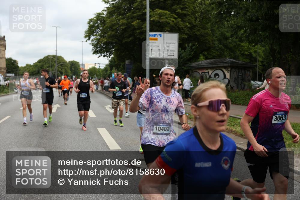 29.06.2025 - hella hamburg halbmarathon Yannick Fuchs http://msf.ph/oto/8158630 29.06.2025 10:58:56 20KM 1062, 1186, 1229, 1842, 1863, 2136, 2698, 3572, 3663, 3746, 4945, 5354, 5365, 6907, 6908, 7081, 7271, 7717, 8405, 9986, 10067, 10402, 10824, 10962, 11556, 12177, 12211, 12212, 12473, 12475, 12781, 12843, 13210, 13793, 14022, 14465, 15009, 16344, 16367, 16605, 16770, 16911, 17140, 17763, 17895, 18196, 18520, 18575, 18577, 18707, 18768 meine-sportfotos.de