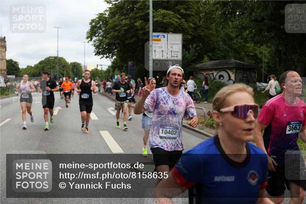 29.06.2025 - hella hamburg halbmarathon Yannick Fuchs http://msf.ph/oto/8158635 29.06.2025 10:58:56 20KM 1062, 1186, 1229, 1842, 1863, 2136, 2698, 3572, 3663, 3746, 4945, 5354, 5365, 6907, 6908, 7081, 7271, 7717, 8405, 9986, 10067, 10402, 10824, 10962, 11556, 12177, 12211, 12212, 12473, 12475, 12781, 12843, 13210, 13793, 14022, 14465, 15009, 16344, 16367, 16605, 16770, 16911, 17140, 17763, 17895, 18196, 18520, 18575, 18577, 18707, 18768 meine-sportfotos.de