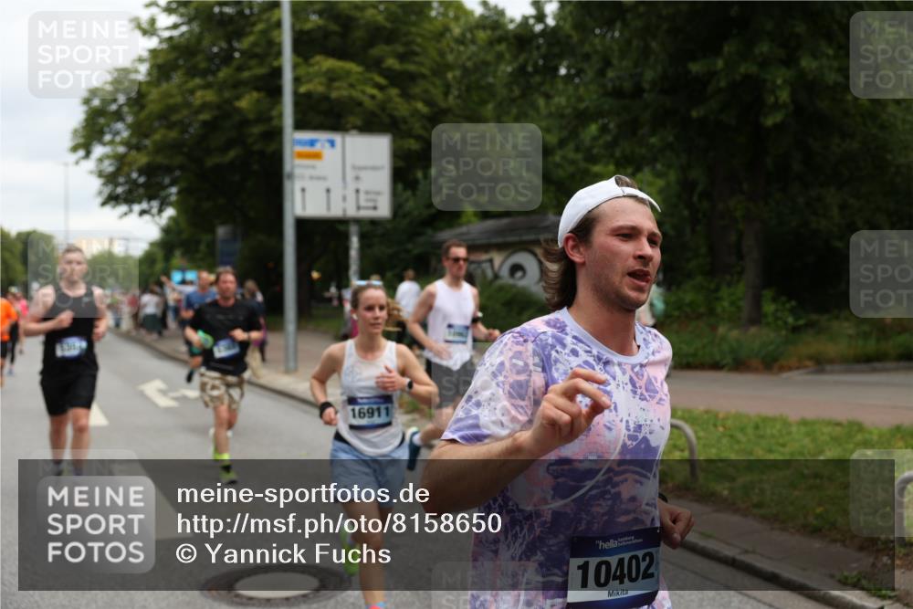 29.06.2025 - hella hamburg halbmarathon Yannick Fuchs http://msf.ph/oto/8158650 29.06.2025 10:58:57 20KM 1062, 1186, 1229, 1842, 1863, 2136, 2698, 3572, 3663, 3746, 4945, 5354, 5365, 6590, 6907, 6908, 7081, 7271, 7717, 8405, 9986, 10067, 10402, 10824, 10962, 11027, 11556, 12177, 12211, 12212, 12473, 12475, 12781, 13210, 13793, 14022, 14465, 15009, 16344, 16367, 16605, 16770, 16911, 17140, 17763, 17895, 18196, 18520, 18575, 18577, 18707, 18768 meine-sportfotos.de
