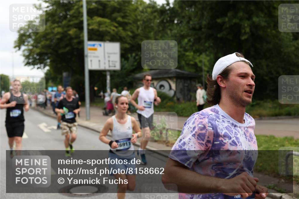 29.06.2025 - hella hamburg halbmarathon Yannick Fuchs http://msf.ph/oto/8158662 29.06.2025 10:58:57 20KM 1062, 1186, 1229, 1842, 1863, 2136, 2698, 3572, 3663, 3746, 4945, 5354, 5365, 6590, 6907, 6908, 7081, 7271, 7717, 8405, 9986, 10067, 10402, 10824, 10962, 11027, 11556, 12177, 12211, 12212, 12473, 12475, 12781, 13210, 13793, 14022, 14465, 15009, 16344, 16367, 16605, 16770, 16911, 17140, 17763, 17895, 18196, 18520, 18575, 18577, 18707, 18768 meine-sportfotos.de
