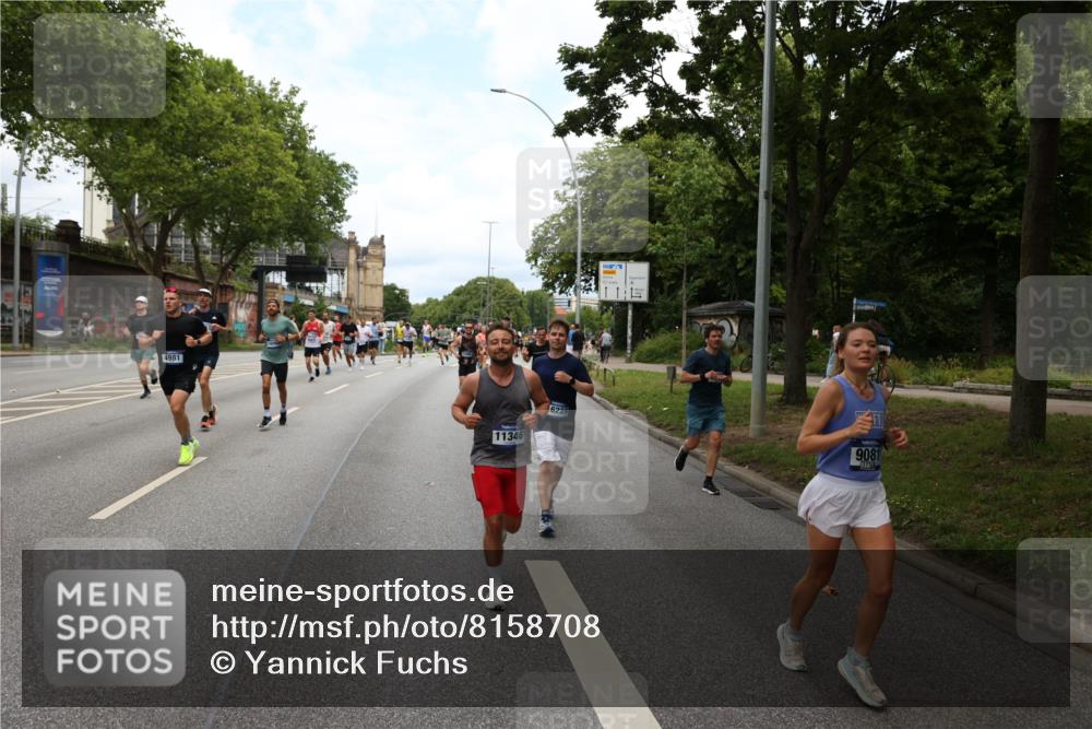 29.06.2025 - hella hamburg halbmarathon Yannick Fuchs http://msf.ph/oto/8158708 29.06.2025 10:38:38 20KM 1057, 1220, 1391, 1415, 1468, 1558, 1782, 1902, 1941, 2365, 2402, 2415, 2816, 3004, 3021, 3305, 3907, 4310, 4425, 4981, 4991, 4999, 5231, 5275, 5476, 5624, 5884, 6490, 6903, 7005, 7191, 7322, 8063, 8722, 9081, 9159, 9374, 9444, 9633, 10193, 10596, 10669, 10930, 11346, 11469, 12159, 12554, 12711, 12966, 13123, 13421, 13996, 14667, 14798, 14816, 15185, 15225, 15233, 15280, 15512, 15862, 16062, 16224, 16316, 16506, 16893, 17097, 17251, 17729, 17748, 18560, 18806 meine-sportfotos.de