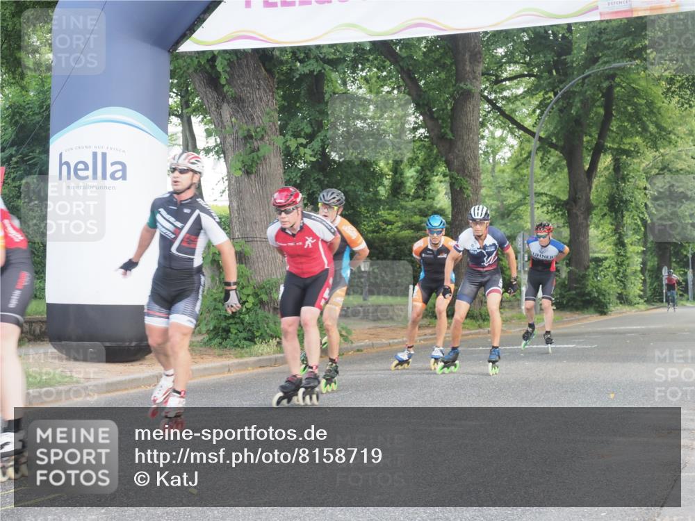 29.06.2025 - hella hamburg halbmarathon KatJ http://msf.ph/oto/8158719 29.06.2025 09:04:57 Zwischen KM18-KM19  meine-sportfotos.de