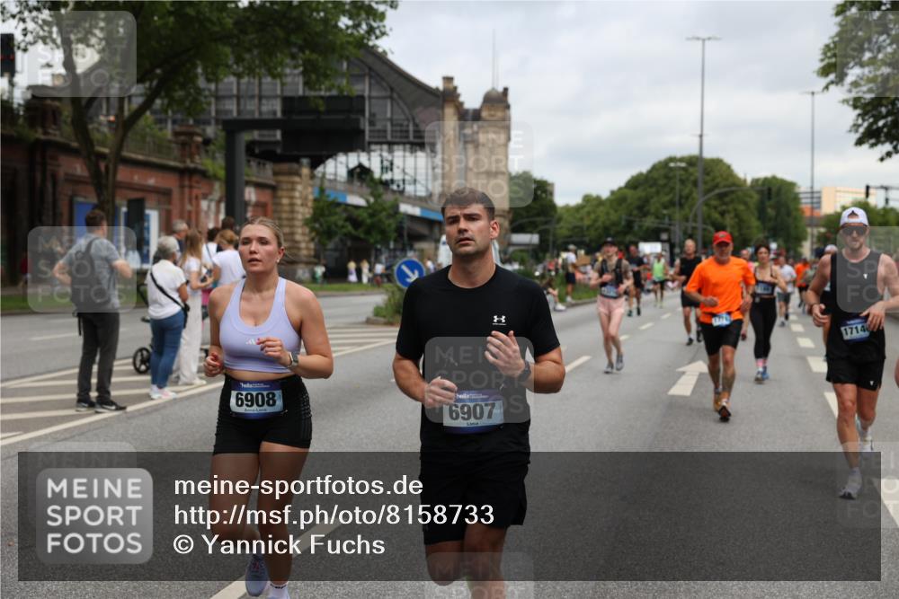 29.06.2025 - hella hamburg halbmarathon Yannick Fuchs http://msf.ph/oto/8158733 29.06.2025 10:58:58 20KM 1062, 1186, 1229, 1842, 1863, 2136, 2698, 3328, 3572, 3663, 3746, 4945, 5354, 5365, 6489, 6590, 6907, 6908, 7271, 7717, 8405, 9986, 10067, 10402, 10824, 10962, 11027, 11556, 12177, 12211, 12212, 12473, 12475, 12781, 13210, 13793, 14022, 14465, 15009, 16344, 16367, 16605, 16770, 16911, 17140, 17441, 17763, 17895, 18196, 18324, 18575, 18577, 18707, 18768 meine-sportfotos.de