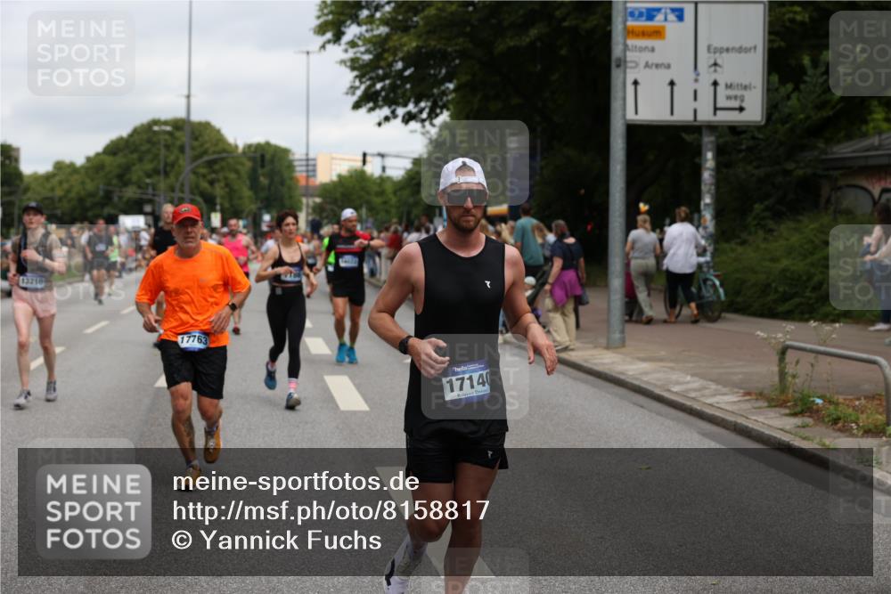 29.06.2025 - hella hamburg halbmarathon Yannick Fuchs http://msf.ph/oto/8158817 29.06.2025 10:58:59 20KM 1062, 1186, 1229, 1842, 1863, 2136, 2698, 3328, 3572, 3663, 3746, 4945, 5354, 5365, 6489, 6590, 6907, 6908, 7271, 7717, 8405, 9986, 10067, 10402, 10824, 10962, 11027, 11556, 12177, 12211, 12212, 12473, 12475, 12781, 13210, 13793, 14022, 14465, 15009, 16344, 16367, 16605, 16770, 16911, 17140, 17441, 17763, 17895, 18196, 18324, 18575, 18577, 18707, 18732, 18768 meine-sportfotos.de