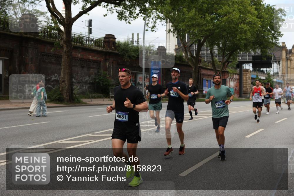 29.06.2025 - hella hamburg halbmarathon Yannick Fuchs http://msf.ph/oto/8158823 29.06.2025 10:38:39 20KM 1057, 1220, 1391, 1415, 1468, 1558, 1782, 1902, 1941, 2365, 2402, 2415, 2816, 3004, 3021, 3305, 3907, 4310, 4425, 4981, 4991, 4999, 5231, 5275, 5476, 5624, 5884, 6490, 6903, 7005, 7191, 7322, 8063, 8722, 9081, 9159, 9374, 9444, 9633, 10193, 10596, 10669, 10930, 11346, 11469, 12159, 12554, 12711, 12966, 13123, 13421, 13996, 14667, 14798, 14816, 15185, 15225, 15233, 15280, 15512, 15862, 16062, 16224, 16316, 16506, 16893, 17097, 17251, 17729, 17748, 18560, 18806, 19207 meine-sportfotos.de
