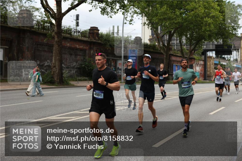 29.06.2025 - hella hamburg halbmarathon Yannick Fuchs http://msf.ph/oto/8158832 29.06.2025 10:38:39 20KM 1057, 1220, 1391, 1415, 1468, 1558, 1782, 1902, 1941, 2365, 2402, 2415, 2816, 3004, 3021, 3305, 3907, 4310, 4425, 4981, 4991, 4999, 5231, 5275, 5476, 5624, 5884, 6490, 6903, 7005, 7191, 7322, 8063, 8722, 9081, 9159, 9374, 9444, 9633, 10193, 10596, 10669, 10930, 11346, 11469, 12159, 12554, 12711, 12966, 13123, 13421, 13996, 14667, 14798, 14816, 15185, 15225, 15233, 15280, 15512, 15862, 16062, 16224, 16316, 16506, 16893, 17097, 17251, 17729, 17748, 18560, 18806, 19207 meine-sportfotos.de