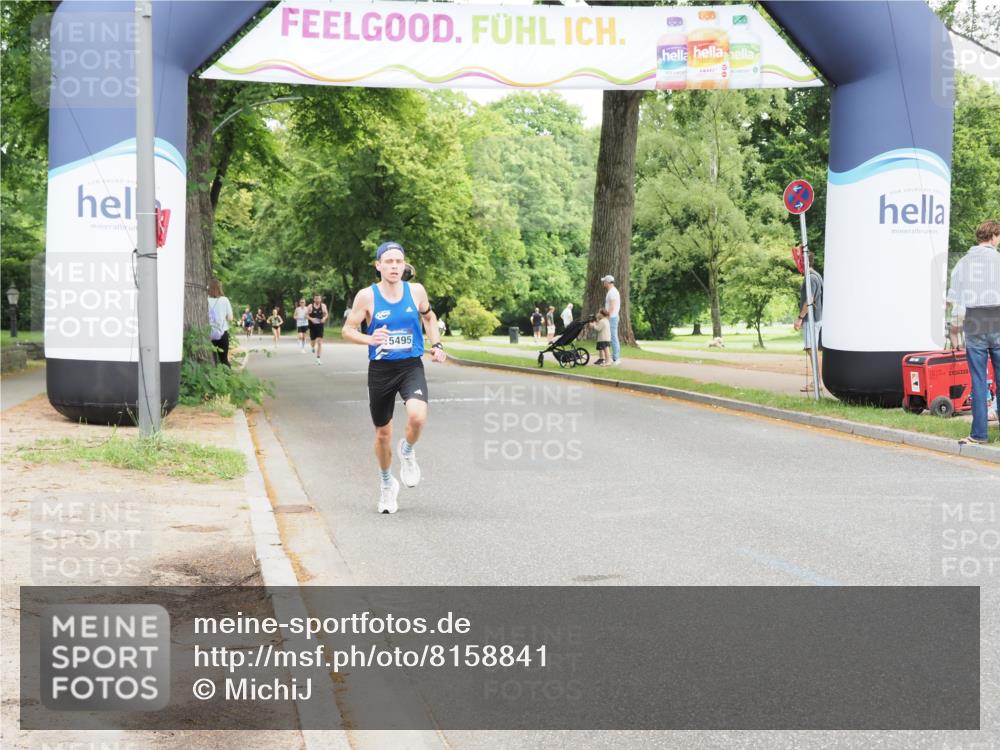 29.06.2025 - hella hamburg halbmarathon MichiJ http://msf.ph/oto/8158841 29.06.2025 10:09:39 Zwischen KM18-KM19  meine-sportfotos.de