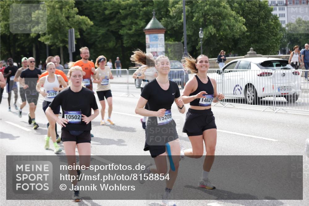 29.06.2025 - hella hamburg halbmarathon Jannik Wohlers http://msf.ph/oto/8158854 29.06.2025 10:18:13 Lombardsbrücke 1234, 1521, 1820, 2703, 2821, 3202, 3529, 3591, 3592, 4123, 4383, 4802, 5049, 5834, 5910, 6332, 6533, 7121, 7160, 7214, 7454, 8341, 8665, 9276, 9505, 9586, 9658, 9748, 10172, 10502, 10687, 10856, 11020, 12347, 12541, 12548, 12552, 12703, 12847, 13193, 13933, 14023, 14247, 14332, 14627, 14760, 14967, 15138, 15208, 15393, 15402, 15436, 15749, 15881, 16209, 16451, 17048, 17283, 17567, 18246, 18336, 18456, 18825 meine-sportfotos.de