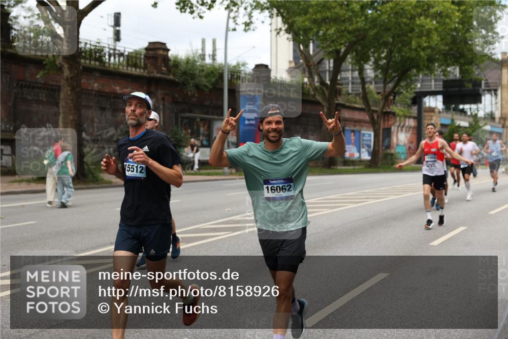 29.06.2025 - hella hamburg halbmarathon Yannick Fuchs http://msf.ph/oto/8158926 29.06.2025 10:38:40 20KM 1057, 1220, 1391, 1415, 1468, 1558, 1782, 1902, 1941, 2365, 2402, 2415, 2816, 3004, 3021, 3305, 3907, 4310, 4425, 4981, 4991, 4999, 5231, 5275, 5476, 5624, 5884, 6490, 6903, 7005, 7191, 7322, 8063, 8722, 9159, 9374, 9444, 9633, 10193, 10596, 10669, 10930, 11346, 11469, 12159, 12554, 12711, 12966, 13123, 13421, 13996, 14667, 14798, 14816, 15185, 15225, 15233, 15280, 15512, 15862, 16062, 16224, 16316, 16506, 16893, 17097, 17251, 17729, 17748, 18560, 18806, 19207 meine-sportfotos.de