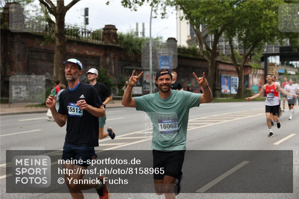29.06.2025 - hella hamburg halbmarathon Yannick Fuchs http://msf.ph/oto/8158965 29.06.2025 10:38:40 20KM 1057, 1220, 1391, 1415, 1468, 1558, 1782, 1902, 1941, 2365, 2402, 2415, 2816, 3004, 3021, 3305, 3907, 4310, 4425, 4981, 4991, 4999, 5231, 5275, 5476, 5624, 5884, 6490, 6903, 7005, 7191, 7322, 8063, 8722, 9159, 9374, 9444, 9633, 10193, 10596, 10669, 10930, 11346, 11469, 12159, 12554, 12711, 12966, 13123, 13421, 13996, 14667, 14798, 14816, 15185, 15225, 15233, 15280, 15512, 15862, 16062, 16224, 16316, 16506, 16893, 17097, 17251, 17729, 17748, 18560, 18806, 19207 meine-sportfotos.de