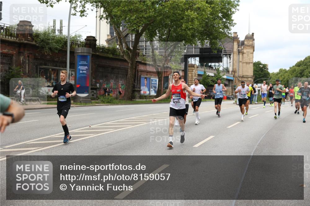 29.06.2025 - hella hamburg halbmarathon Yannick Fuchs http://msf.ph/oto/8159057 29.06.2025 10:38:40 20KM 1057, 1220, 1391, 1415, 1468, 1558, 1782, 1902, 1941, 2365, 2402, 2415, 2816, 3004, 3021, 3305, 3907, 4310, 4425, 4981, 4991, 4999, 5231, 5275, 5476, 5624, 5884, 6490, 6903, 7005, 7191, 7322, 8063, 8722, 9159, 9374, 9444, 9633, 10193, 10596, 10669, 10930, 11346, 11469, 12159, 12554, 12711, 12966, 13123, 13421, 13996, 14667, 14798, 14816, 15185, 15225, 15233, 15280, 15512, 15862, 16062, 16224, 16316, 16506, 16893, 17097, 17251, 17729, 17748, 18560, 18806, 19207 meine-sportfotos.de