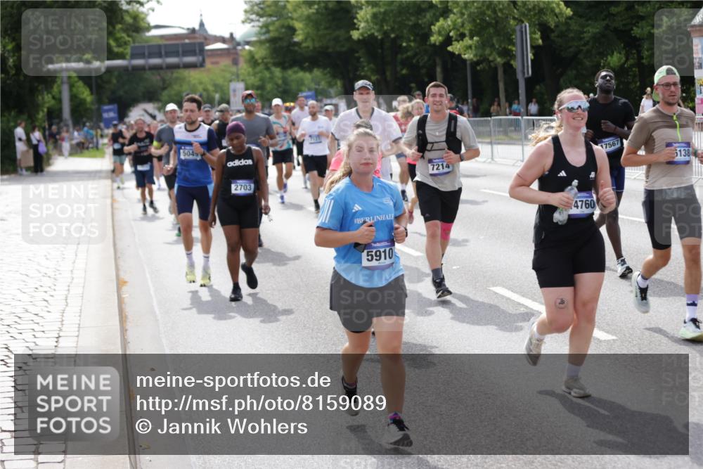 29.06.2025 - hella hamburg halbmarathon Jannik Wohlers http://msf.ph/oto/8159089 29.06.2025 10:18:16 Lombardsbrücke 1234, 1521, 1820, 2703, 2781, 2821, 3202, 3529, 3591, 3592, 4123, 4383, 4802, 5049, 5264, 5834, 5910, 6533, 7121, 7160, 7214, 7454, 8341, 8665, 9276, 9505, 9586, 9658, 9748, 10172, 10502, 10687, 10856, 11020, 12239, 12347, 12541, 12548, 12552, 12703, 12847, 12890, 13193, 14023, 14247, 14294, 14332, 14532, 14627, 14760, 14967, 15138, 15208, 15402, 15436, 15749, 15881, 16196, 16209, 16451, 17027, 17048, 17052, 17567, 18246, 18336, 18456 meine-sportfotos.de