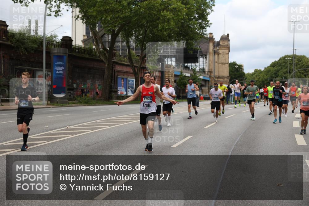 29.06.2025 - hella hamburg halbmarathon Yannick Fuchs http://msf.ph/oto/8159127 29.06.2025 10:38:41 20KM 1057, 1220, 1391, 1415, 1468, 1558, 1782, 1902, 1941, 2365, 2402, 2415, 2816, 3004, 3021, 3305, 3907, 4310, 4425, 4981, 4991, 4999, 5231, 5275, 5476, 5624, 5884, 6490, 6903, 7005, 7191, 7322, 8063, 8722, 9159, 9374, 9444, 9633, 10193, 10596, 10930, 11469, 12159, 12554, 12711, 12966, 13123, 13421, 13996, 14351, 14667, 14798, 14816, 15185, 15225, 15233, 15280, 15512, 15862, 16062, 16224, 16316, 16506, 16893, 17097, 17251, 17729, 17748, 18560, 18806, 19207 meine-sportfotos.de