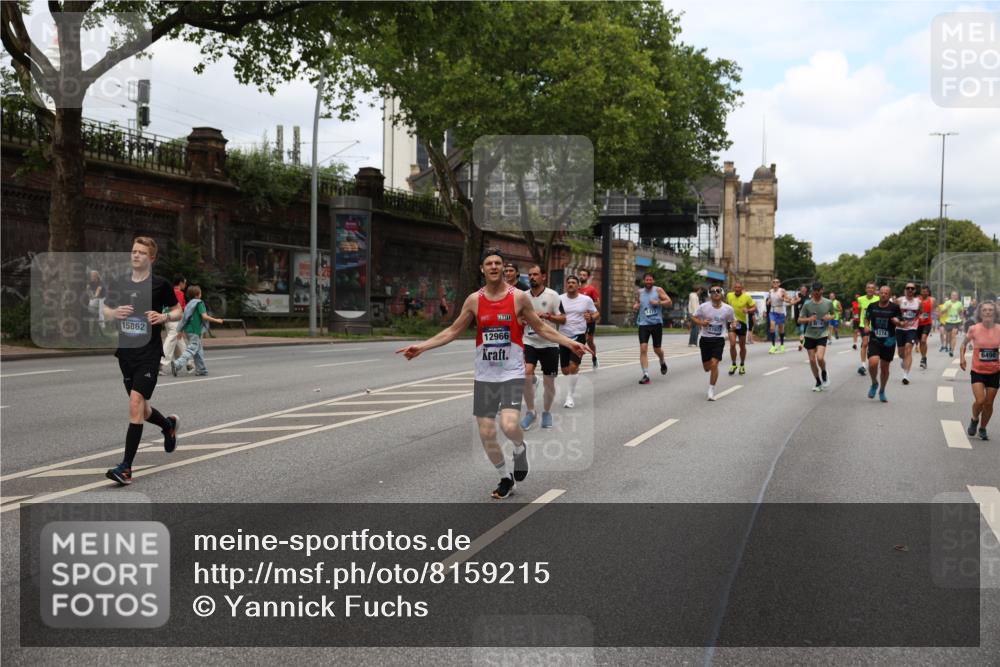 29.06.2025 - hella hamburg halbmarathon Yannick Fuchs http://msf.ph/oto/8159215 29.06.2025 10:38:41 20KM 1057, 1220, 1391, 1415, 1468, 1558, 1782, 1902, 1941, 2365, 2402, 2415, 2816, 3004, 3021, 3305, 3907, 4310, 4425, 4981, 4991, 4999, 5231, 5275, 5476, 5624, 5884, 6490, 6903, 7005, 7191, 7322, 8063, 8722, 9159, 9374, 9444, 9633, 10193, 10596, 10930, 11469, 12159, 12554, 12711, 12966, 13123, 13421, 13996, 14351, 14667, 14798, 14816, 15185, 15225, 15233, 15280, 15512, 15862, 16062, 16224, 16316, 16506, 16893, 17097, 17251, 17729, 17748, 18560, 18806, 19207 meine-sportfotos.de