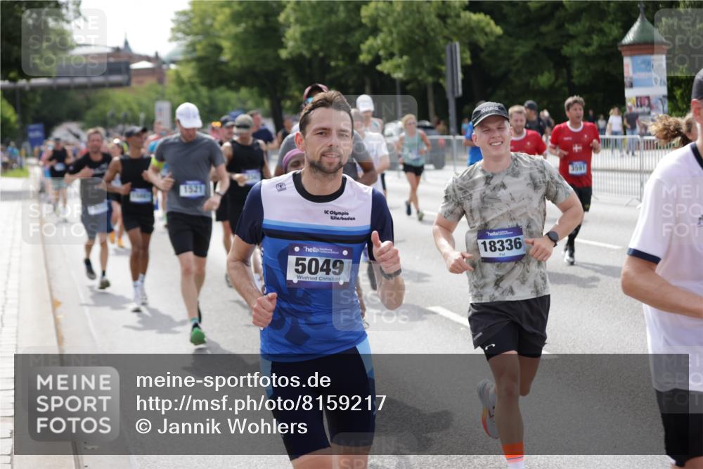 29.06.2025 - hella hamburg halbmarathon Jannik Wohlers http://msf.ph/oto/8159217 29.06.2025 10:18:19 Lombardsbrücke 1234, 1521, 2703, 2781, 2821, 3202, 3529, 3591, 3592, 4383, 4802, 5049, 5264, 5266, 5834, 5910, 6533, 7051, 7121, 7214, 7454, 8665, 9276, 9505, 9549, 9658, 10172, 10467, 10502, 10856, 11020, 12239, 12347, 12541, 12548, 12552, 12703, 12847, 12890, 14023, 14247, 14294, 14332, 14532, 14627, 14760, 14966, 14967, 15138, 15208, 15402, 15436, 15749, 15881, 16196, 16451, 17027, 17030, 17052, 17490, 17567, 18246, 18336, 18456 meine-sportfotos.de