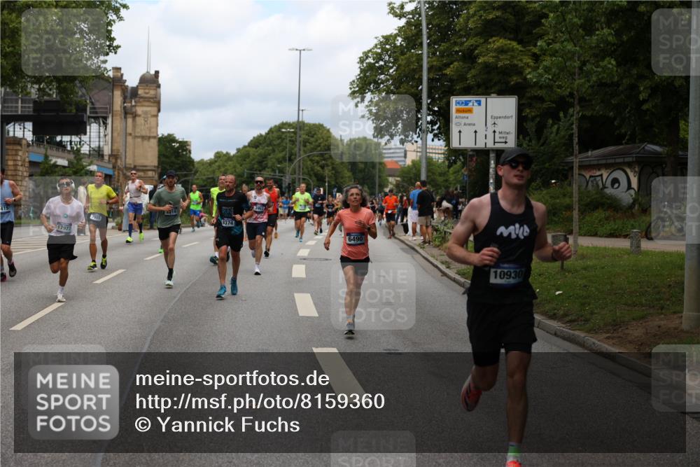 29.06.2025 - hella hamburg halbmarathon Yannick Fuchs http://msf.ph/oto/8159360 29.06.2025 10:38:42 20KM 1057, 1220, 1391, 1415, 1468, 1558, 1782, 1902, 1941, 2365, 2402, 2415, 2816, 3004, 3021, 3305, 3907, 4310, 4991, 4999, 5231, 5275, 5476, 5624, 5884, 6490, 6903, 7005, 7191, 7322, 8063, 8722, 9159, 9374, 9444, 9633, 10193, 10596, 10930, 11469, 12159, 12554, 12711, 12966, 13123, 13421, 13996, 14351, 14667, 14798, 14816, 15185, 15225, 15233, 15280, 15862, 16316, 16506, 16893, 17097, 17251, 17729, 17748, 18560, 18806, 19207 meine-sportfotos.de