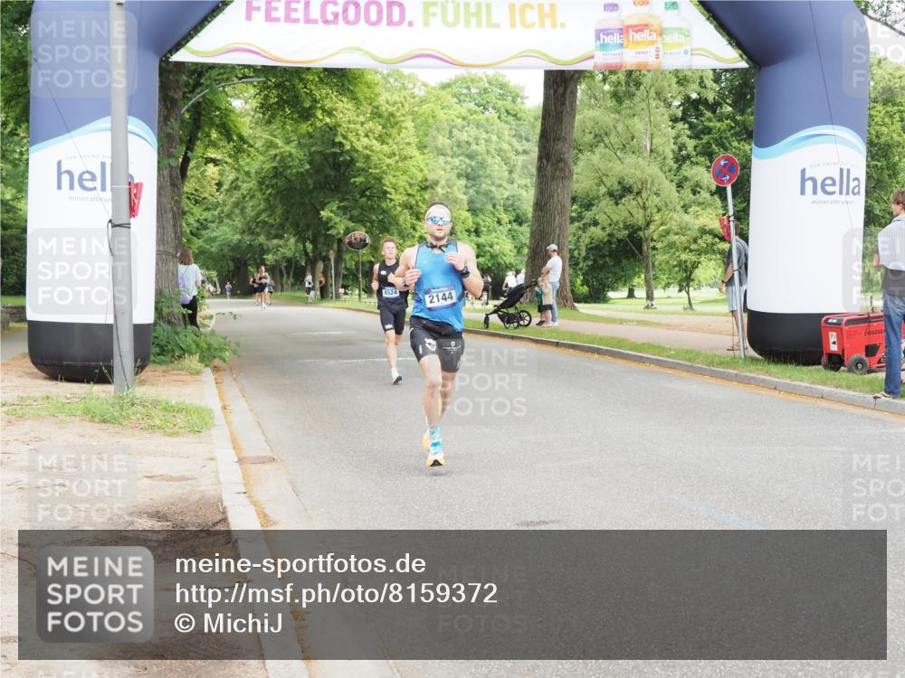 29.06.2025 - hella hamburg halbmarathon MichiJ http://msf.ph/oto/8159372 29.06.2025 10:09:56 Zwischen KM18-KM19 53, 6380 meine-sportfotos.de