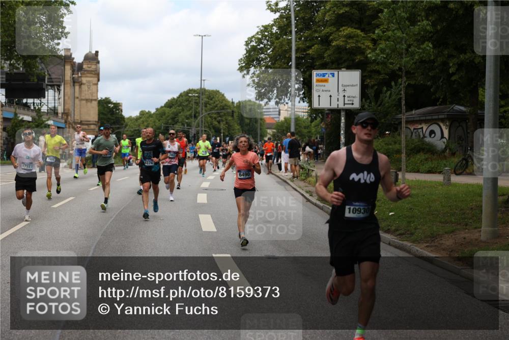 29.06.2025 - hella hamburg halbmarathon Yannick Fuchs http://msf.ph/oto/8159373 29.06.2025 10:38:42 20KM 1057, 1220, 1391, 1415, 1468, 1558, 1782, 1902, 1941, 2365, 2402, 2415, 2816, 3004, 3021, 3305, 3907, 4310, 4991, 4999, 5231, 5275, 5476, 5624, 5884, 6490, 6903, 7005, 7191, 7322, 8063, 8722, 9159, 9374, 9444, 9633, 10193, 10596, 10930, 11469, 12159, 12554, 12711, 12966, 13123, 13421, 13996, 14351, 14667, 14798, 14816, 15185, 15225, 15233, 15280, 15862, 16316, 16506, 16893, 17097, 17251, 17729, 17748, 18560, 18806, 19207 meine-sportfotos.de