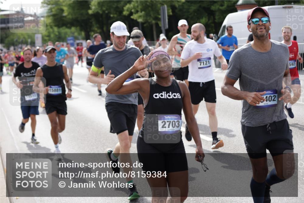 29.06.2025 - hella hamburg halbmarathon Jannik Wohlers http://msf.ph/oto/8159384 29.06.2025 10:18:21 Lombardsbrücke 1349, 1521, 2703, 2781, 2821, 3202, 3529, 3591, 3592, 4802, 5049, 5264, 5266, 5834, 5910, 6413, 7051, 7121, 7214, 7454, 8665, 8780, 9276, 9505, 9549, 10172, 10467, 10502, 10856, 11020, 12239, 12347, 12541, 12548, 12552, 12703, 12890, 14023, 14247, 14294, 14332, 14532, 14627, 14760, 14966, 14967, 15138, 15208, 15402, 15436, 15657, 15749, 15881, 16196, 16451, 17027, 17030, 17052, 17490, 17567, 18246, 18336, 18456 meine-sportfotos.de