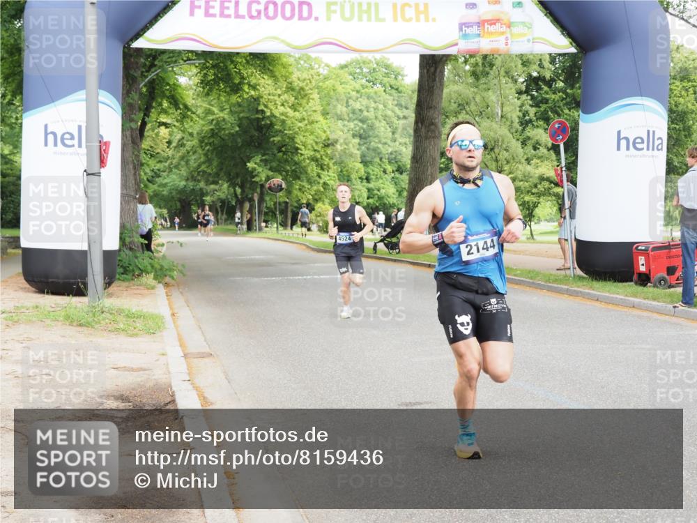 29.06.2025 - hella hamburg halbmarathon MichiJ http://msf.ph/oto/8159436 29.06.2025 10:09:57 Zwischen KM18-KM19 53, 2144, 6380 meine-sportfotos.de