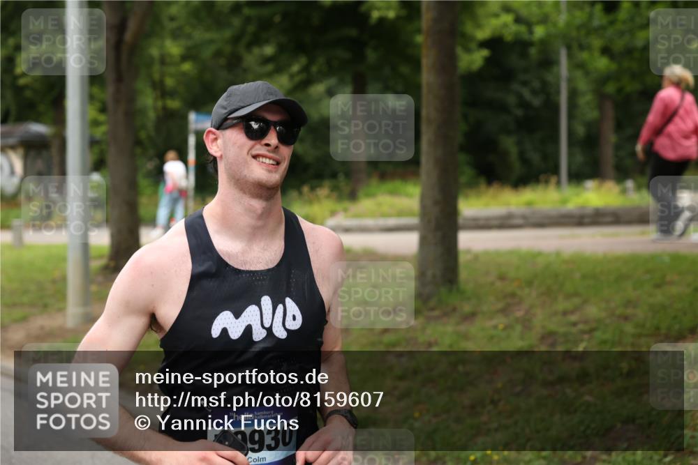 29.06.2025 - hella hamburg halbmarathon Yannick Fuchs http://msf.ph/oto/8159607 29.06.2025 10:38:43 20KM 1057, 1220, 1391, 1415, 1468, 1558, 1782, 1902, 1941, 2365, 2402, 2415, 2816, 3004, 3021, 3305, 3907, 4310, 4991, 4999, 5231, 5275, 5476, 5624, 5884, 6490, 6903, 7005, 7191, 7322, 8722, 9159, 9374, 9444, 9633, 10193, 10596, 10930, 11469, 12159, 12554, 12711, 12966, 13123, 14351, 14667, 14798, 14816, 15185, 15225, 15233, 15280, 15862, 16316, 16506, 16893, 17097, 17251, 17729, 17748, 18560, 18806, 19207 meine-sportfotos.de
